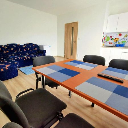Comenius Apartments - Apartmany Na Rohu 斯维德尼克 外观 照片