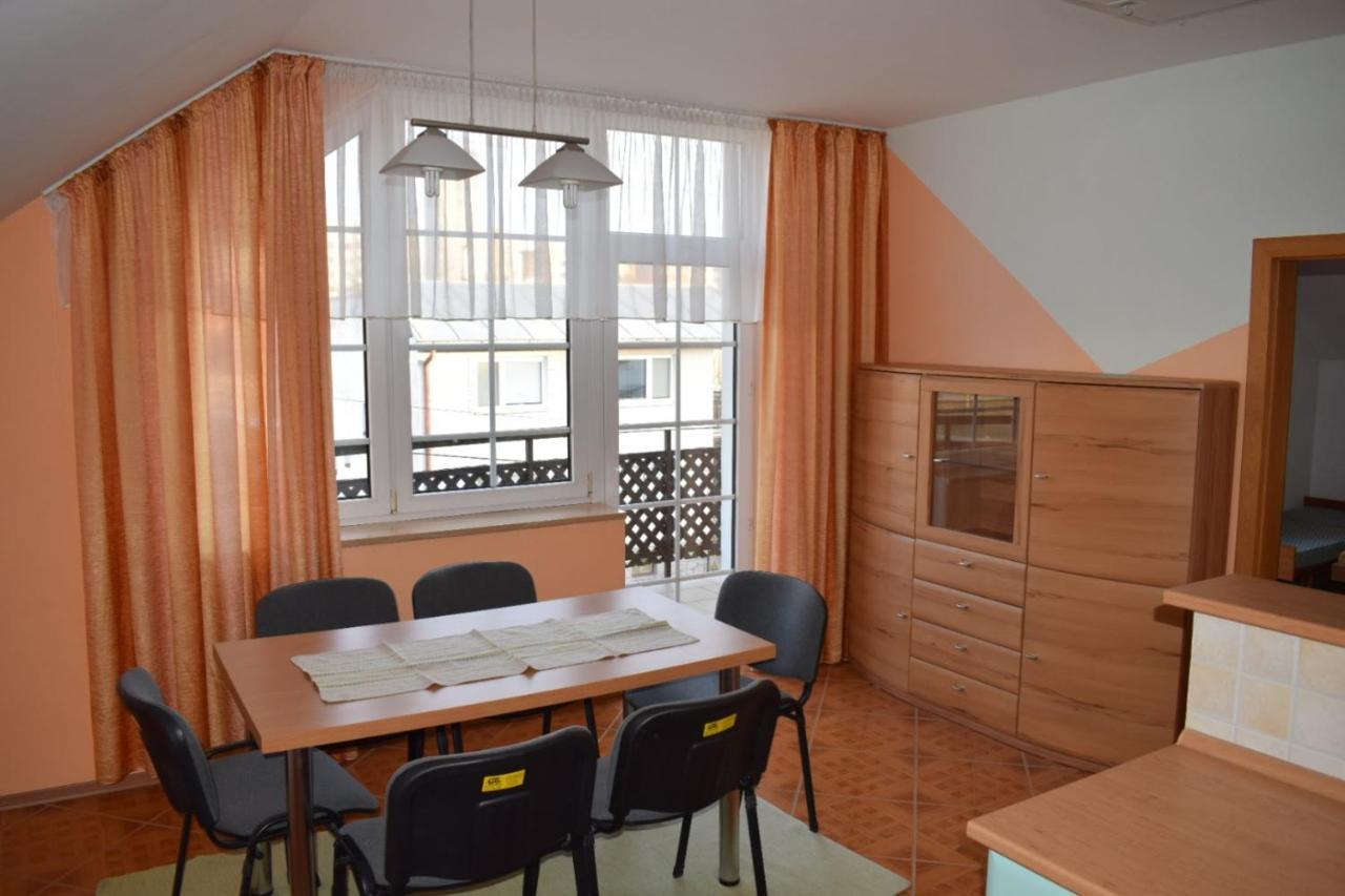 Comenius Apartments - Apartmany Na Rohu 斯维德尼克 外观 照片