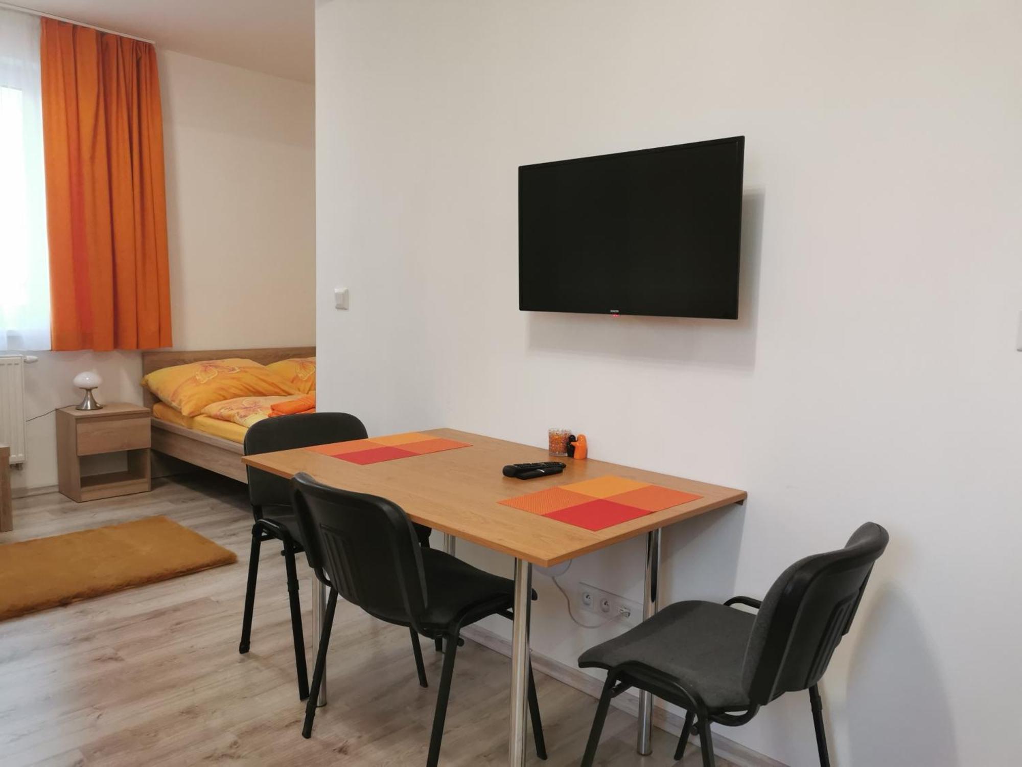 Comenius Apartments - Apartmany Na Rohu 斯维德尼克 客房 照片